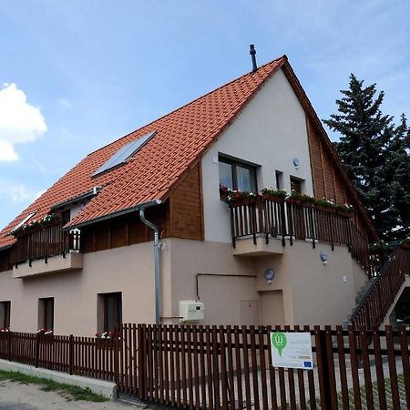 Arany Szőlő Wellness Apartmanház Apartamento Hévíz Exterior foto