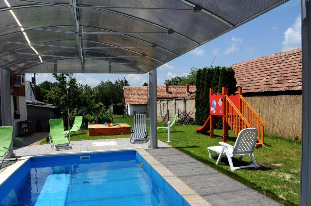 Arany Szőlő Wellness Apartmanház Apartamento Hévíz Exterior foto